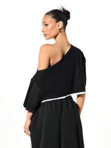 SUMWON WOMEN Off Shoulder Gothic Print Cropped Top With Raw Edge Details - Black - View 2