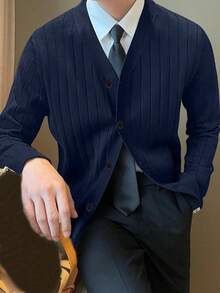 Calvornis 男士商务正装藏蓝色针织开衫，长袖V领纯色开衫，常规长度，带口袋，适合春秋季穿着。复古都市风长袖衬衫，条纹内衬休闲，内搭Luffian上衣外套，秋冬季。 - 藏蓝色 - 查看 5