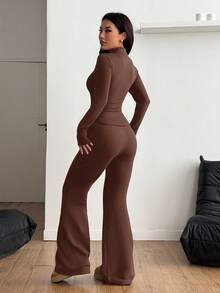 Coolane 女士秋冬街头休闲运动风基本款极简针织保暖/御寒/保暖四分之一拉链法式灰修身长袖高领T恤和喇叭裤两件套，带抓绒内衬 - 棕色 - 查看 4