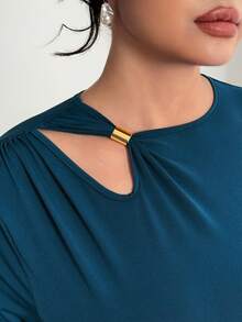Modelyn Plus Size Women Solid Color Hollow Out Design Flare Sleeve Pleated Hem Elegant Dress - Teal Blue - View 7