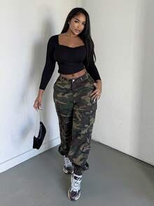 Alexandranx Camo Print Flap Pocket Cargo Jeans - Multicolor - View 1