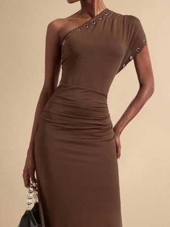 SHEIN Veneréa 1 st brun plisserad klänning