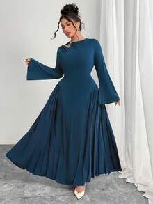 Modelyn Plus Size Women Solid Color Hollow Out Design Flare Sleeve Pleated Hem Elegant Dress - Teal Blue - View 4