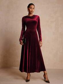 Vesra Women's Elegant Plunging Neck Long Sleeve Velvet Dress