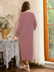 Côtesoire 优雅法式浪漫V领蕾丝边灯笼袖宽松女士睡裙，适合秋冬季节，宽松睡衣 - 藕粉色 - 查看 2