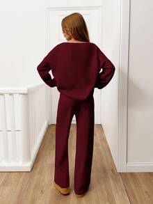 SHEIN Tall Ensemble décontracté pour femmes composé d'un cardigan tricoté à manches longues avec épaules tombantes et nœud devant, et d'un pantalon tricoté, couleur unie, automne/hiver, pour femmes grandes - Rouge foncé - Voir 2