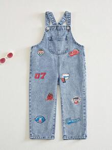 SHEIN Streecool Kids Nouvelles salopettes et combinaisons en jean bleu délavé vintage pour jeunes garçons, design à boutons réglables, denim en coton doux et confortable, convient pour l'automne/l'hiver, le port quotidien, l'école, les déplacements, les fêtes, la maison, les vacances, la rentrée scolaire, les jours fériés - Jean bleu - Voir 4