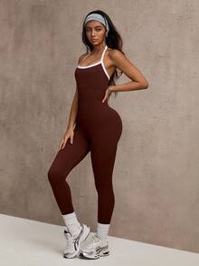 Dewbera 2025性感露背女式吊带背心弹力细肩带夏季运动装休闲度假装 - 棕色 - 查看 3