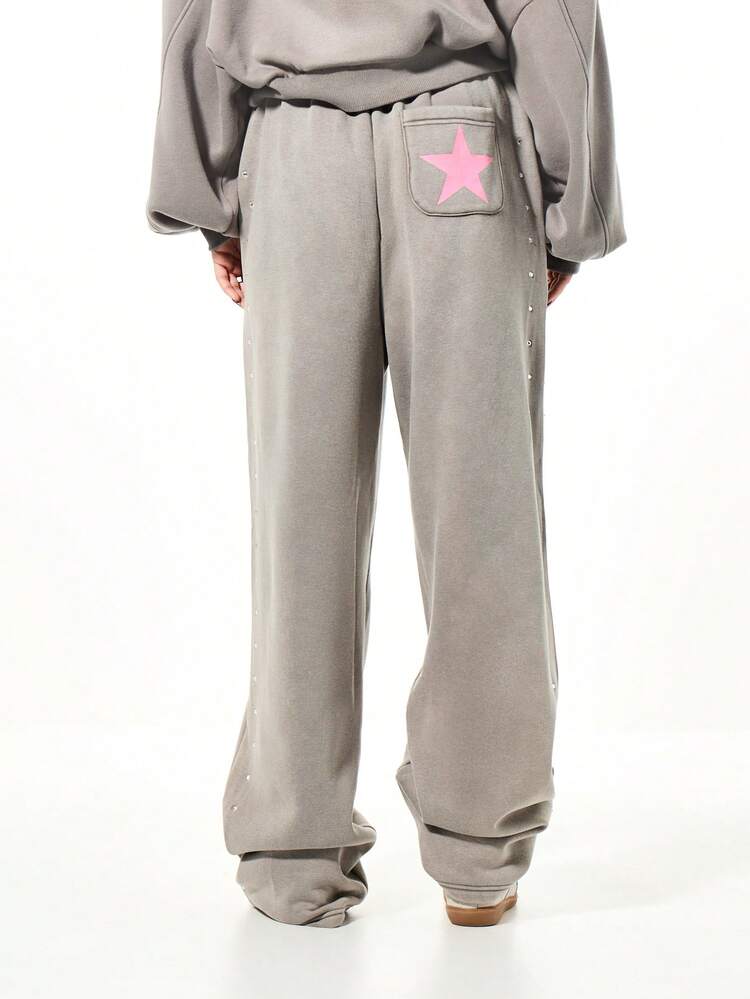 SUMWON WOMEN Oversized-Jogginghose mit Sternenprint und Nietendetails
