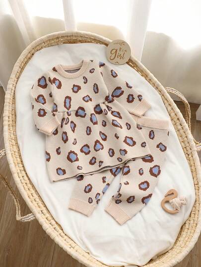 SHEIN Baby Girl Leopard Print Crew Neck Long Sleeve Knitted Dress And Knitted Pants Casual Outfit Baby Set Autumn Winter Season Puffed Sleeve Baby Outfit Cheetah Print Baby Clothes Neutral Baby Clothes Unisex 2026 Autumn And Winter Two Pieces Suit Cozy Pixies Baby Girl Set Baby Girl Knitted Outfits Baby Sweater Sets Knit Two Pieces Leopard Print Baby Clothes Autumn And Winter