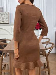 EMERY ROSE 女士纯色圆领七分袖荷叶边下摆优雅短裙 - 棕色 - 查看 3