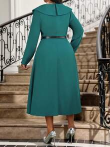 Fleurora Robe ample pour femmes de grande taille, élégante, de couleur unie, avec col claudine, taille cintrée et ourlet évasé avec ceinture, pour le printemps/l'automne - Vert sapin - Voir 2