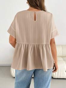 Auralis 大码女装春夏时尚休闲宽松舒适日常百搭修身短袖衬衫，简约风格，凸显曲线，可爱上衣，奶油黄，外出上衣，女士衬衫，欧洲夏季，荷叶边上衣，女士早午餐，商务休闲女装，教师衬衫 - 杏色 - 查看 2