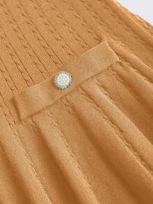 GlowEve 初秋法式优雅风藏青色镂空复古荷叶边下摆优雅长袖短款针织连衣裙 - 芥末黃 - 查看 4