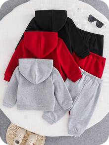 SHEIN 6件套婴儿男女童可爱休闲运动套装，针织字母印花连帽衫和运动裤套装，秋冬季男女通用婴儿服装 - 黑色 - 查看 2