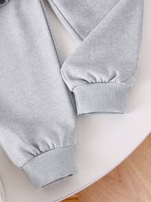 SHEIN Genkimix Kids 2件套女童休闲灰色插肩袖串珠蝴蝶结卫衣裤套装，针织套头衫和长裤 - 灰色 - 查看 7