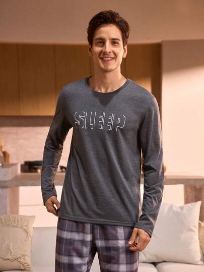 Manfinity Underwear&Sleepwear Basics Black Long Sleeve "SLEEP" Graphic Soft & Comfortable Men's Sleepwear Top