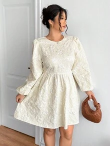 Lounesse 大码女式花卉提花圆领灯笼袖优雅连衣裙 - 杏色 - 查看 6