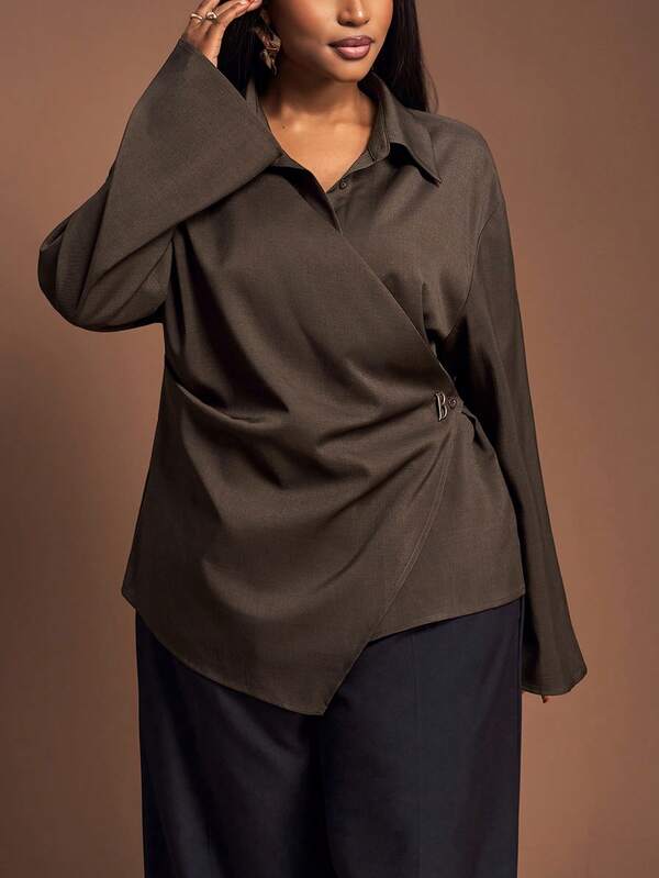 Slaydiva Blusa/camisa de manga larga con cuello vuelto color café oscuro, ideal para el otoño/invierno 2025. Adecuada para ir al trabajo, uso casual, para combinar con chaquetas, pantalones y faldas. Prenda versátil.