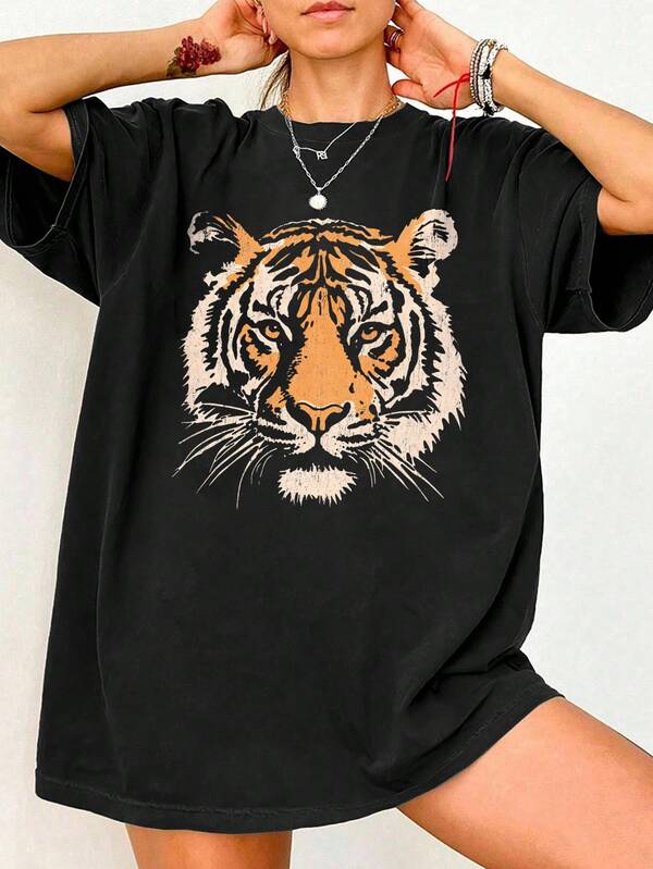 EMERY ROSE Plus Size Vintage Tiger Tee - Retro Animal T-Shirt, 90s Animal Gift For Tiger Lover, Wild Cat Shirt, Jungle Tiger Graphic Tee