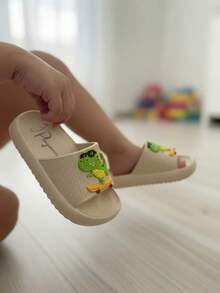 Sandalias infantiles EVA ligera decoradas rana y corazones punta redonda sin cordones suela antideslizante estilo tierno verano hogar playa chanclas - Beis - Ver 1