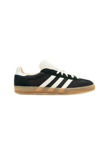 Core Black / Off White / Warm Sandstone