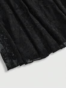 ROMWE Goth 女士深色万圣节天鹅绒撞色蕾丝吊带裙 - 黑色 - 查看 4