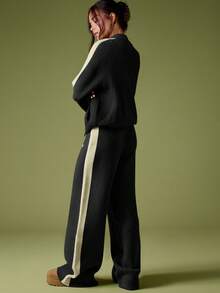 MISSGUIDED Knitted Wide Leg Joggers With Contrast Stripe Detail And Embroidered Logo For Cozy Winter Lounge - Black - View 2