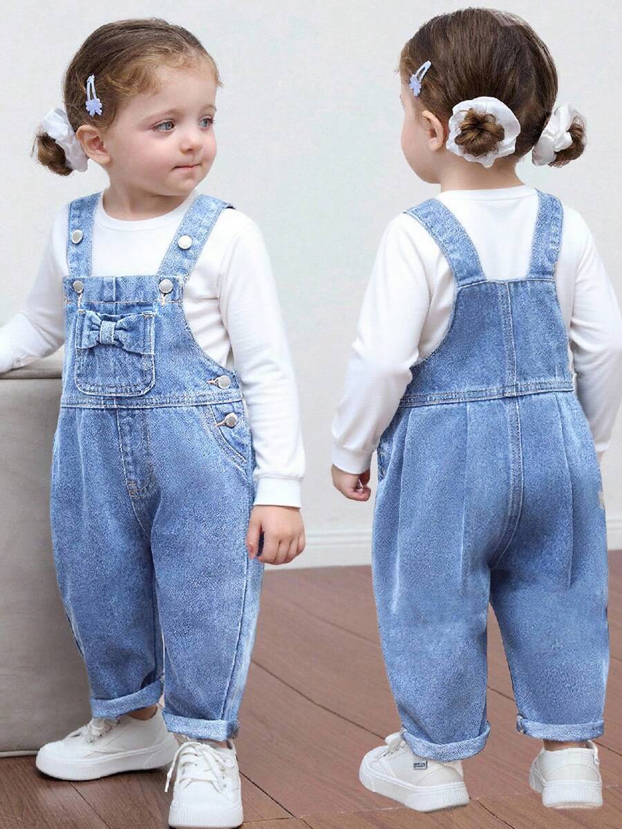 SHEIN Baby Girl Cute Bow Blue Denim Overall Pants,Fall Kid's Casual And Comfortable Wear,Beach Outfits For Kid Girls,Graduation Outfits - Light Wash - View 1