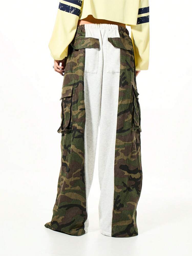 SUMWON WOMEN Pantalon de jogging cargo camouflage à jambes larges et empiècements de couleur