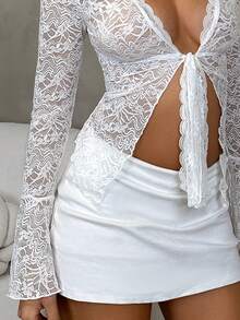 SHEIN Glamour Relinas 女士 V 领蕾丝系带长喇叭袖性感衬衫，春秋季优雅女士衬衫白色上衣，适合秋季和感恩节穿着。 - 白色 - 查看 6