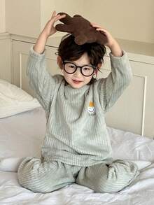 Dazy Kids 2pcs Kids Fall Outfit, Boys Cute Embroidered Fleece Crew Neck Long Sleeve Top And Pants Pajama Set - Green - View 1