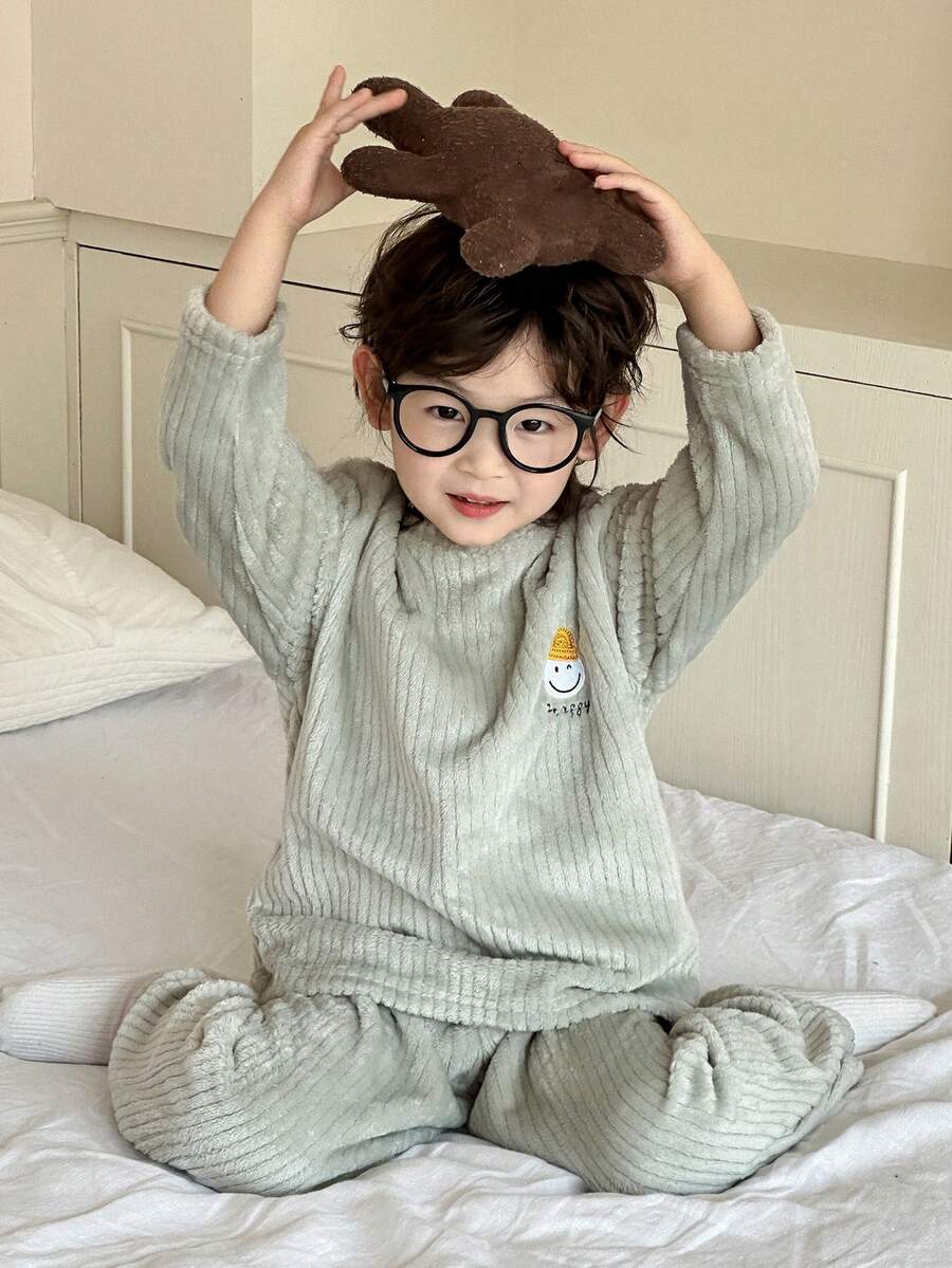Dazy Kids 2pcs Kids Fall Outfit, Boys Cute Embroidered Fleece Crew Neck Long Sleeve Top And Pants Pajama Set - Green - View 1