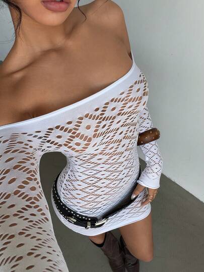 EgrlEra Sexy & Elegant White Off-Shoulder Long Sleeve Bodycon Dress