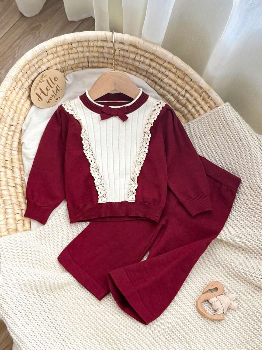 SHEIN 女婴撞色圆领长袖蕾丝边蝴蝶结装饰休闲针织毛衣套装秋冬两件套酒红色女婴复古冬季服装两件套女婴冬季套装两件套女婴服装秋季针织毛衣女婴服装女婴冬季毛衣婴儿针织毛衣针织婴儿套装 - 紅色 - 查看 1