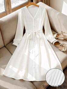 GlowEve CURVE Đầm xếp ly tối giản thanh lịch, cổ chữ V màu trơn bán chạy nhất dành cho nữ cỡ lớn, tay dài, thanh lịch, thắt lưng + thiết kế xếp ly chữ A, thon gọn đa năng, thiết kế đơn giản, thích hợp cho việc đi làm hàng ngày, đi chơi và giải trí - trắng - Xem 1