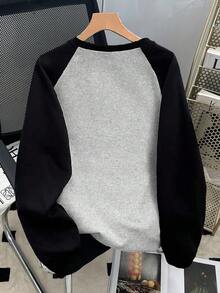 INAWLY Women's Round Neck Letter Print Contrast Color Raglan Long Sleeve T-Shirt - Light Grey - View 2