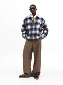 SUMWON 法兰绒格子飞行员夹克全拉链复古休闲外套宽松版型冬季长袖前口袋街头风格秋季格子外套 - 藍白色 - 查看 2