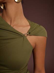 L'Amorae Asymmetric Single Sleeve Twist Metal Decor Top - Army Green - View 2