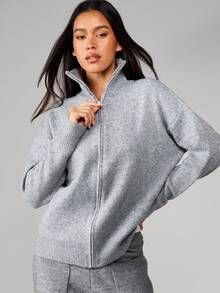 MISSGUIDED Cozy Knit Zip Up Cardigan With Ribbed Details For Casual Winter Comfort