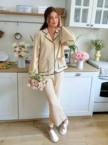 Snug Reverie 撞色滚边纹理长袖上衣和裤子家居服套装，舒适休闲装，秋冬服装 - 米色 - 查看 1