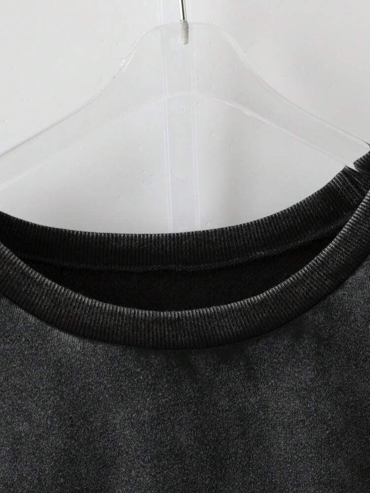 SHEIN Tall CURVE Sudadera holgada de cuello redondo con mangas largas, bordado de copos de nieve y lavado, talla grande, ropa de otoño e invierno para mujer - Negro - Añade 3