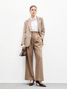 CUCCOO BIZCHIC 女款百褶金屬字母標記尖頭細高跟鞋 簡約知性通勤約會低鞋幫穿搭鞋 - 棕色 - 查看 6