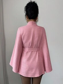 SHEIN Elenzya Abrigo capa de lana de unicolor minimalista para mujer con diseño de cuello alto, cintura ceñida y cinturón de metal, color rosa. Abrigo de mezcla de lana con cuello alto, mangas acampanadas, elegante para otoño/invierno, fiestas elegantes, Navidad, Halloween, San Valentín, Año Nuevo
