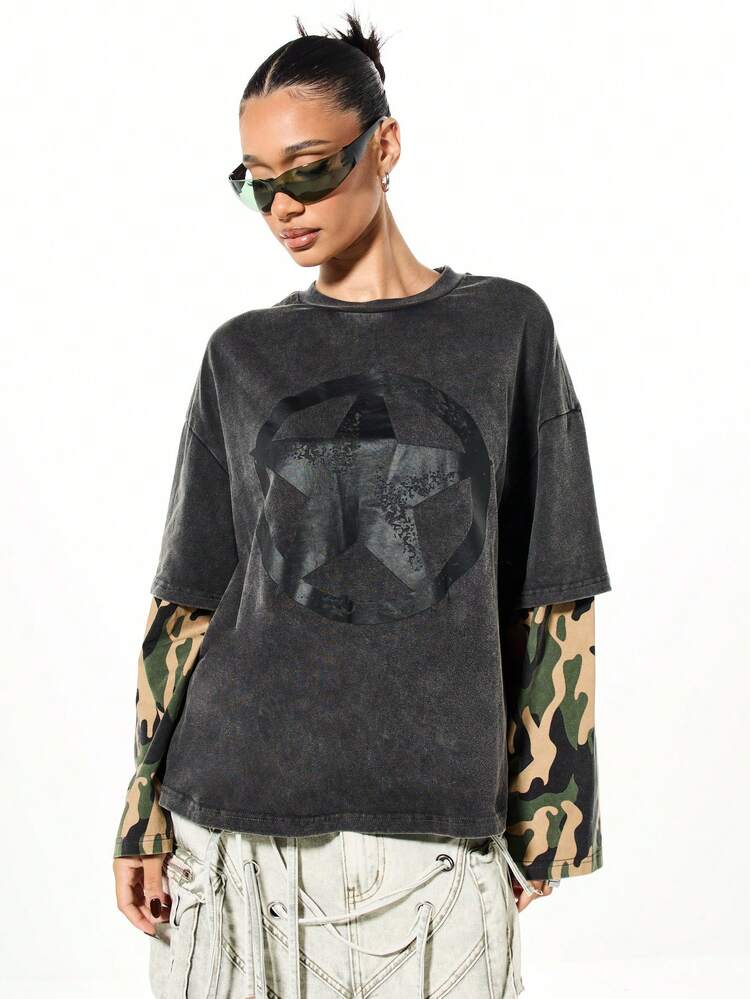 SUMWON Oversized Faux-Layer T-Shirt mit Camouflage-Langarmprint, Sternengrafik, Vintage-Waschung, Streetwear-Oberteil