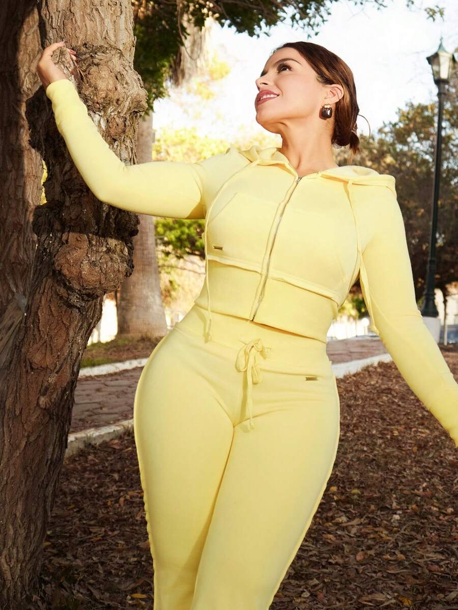 Lupita Cardoza Áo khoác hoodie trơn thường ngày cho nữ có lót nhiệt, dáng vừa vặn cho mùa thu - Màu vàng - Xem 1