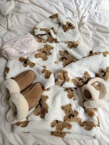 CovetEZ 秋冬款熊纹袋鼠口袋落肩连帽泰迪双面绒卫衣