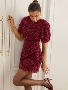Aveloria Rosie 3D立体花卉装饰收腰短袖奢华欧美风时尚迷你连衣裙 - 酒紅色 - 查看 7
