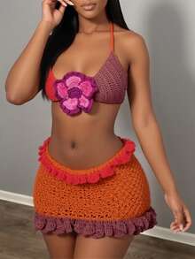 Slaydiva 2025春夏新款情人节圣诞节春节音乐节复活节西部风游牧风波西米亚风纳什维尔派对婚礼晚宴约会生日派对学院风学生装日常街头基础百搭休闲度假邮轮旅行海滩海边日光浴热门网红风露背吊带性感露背胸衣配3D花朵+荷叶边撞色迷你裙钩针网纱春夏毛衣套装彩色套装度假套装女装 - 彩色 - 查看 2