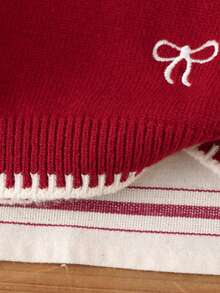 SHEIN Áo len cổ tròn Giáng sinh và năm mới cho bé gái, mùa thu/đông, có họa tiết cổ bèo nhún, điểm nhấn nơ, thêu, viền tương phản, thích hợp cho các buổi đi chơi, du lịch và mặc ở nhà thoải mái - Màu Đỏ Sâu - Xem 6